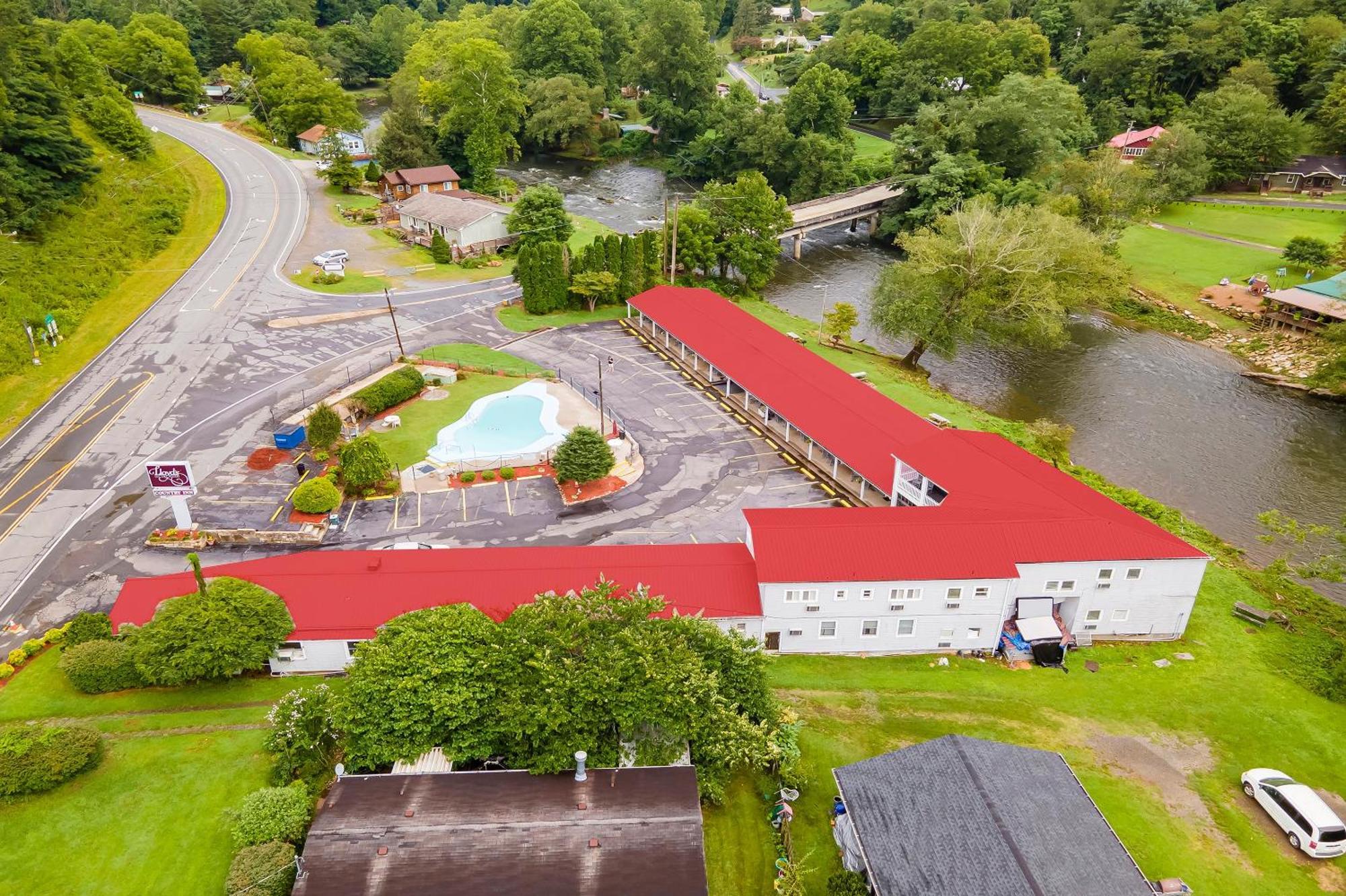 ברייסון סיטי Lloyd'S On The River Country Inn By Oyo מראה חיצוני תמונה
